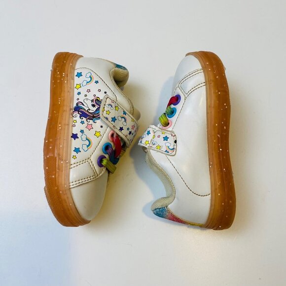 Cutee White Unicorn  Rainbow Toddler Trainers Casual Easy On Sneakers  Size 5 - Picture 1 of 7